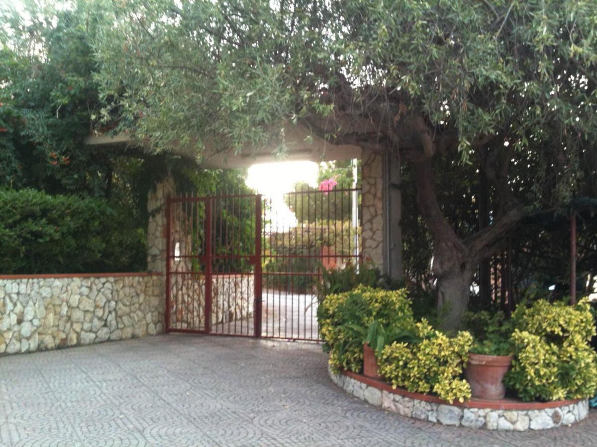 Stanza In Villa Con Giardino Vista Mare Cefalù Eksteriør billede